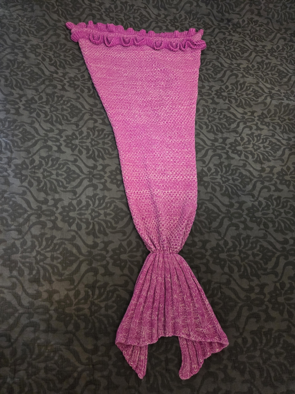Kids Knit Mermaid Tail Blanket - Pink